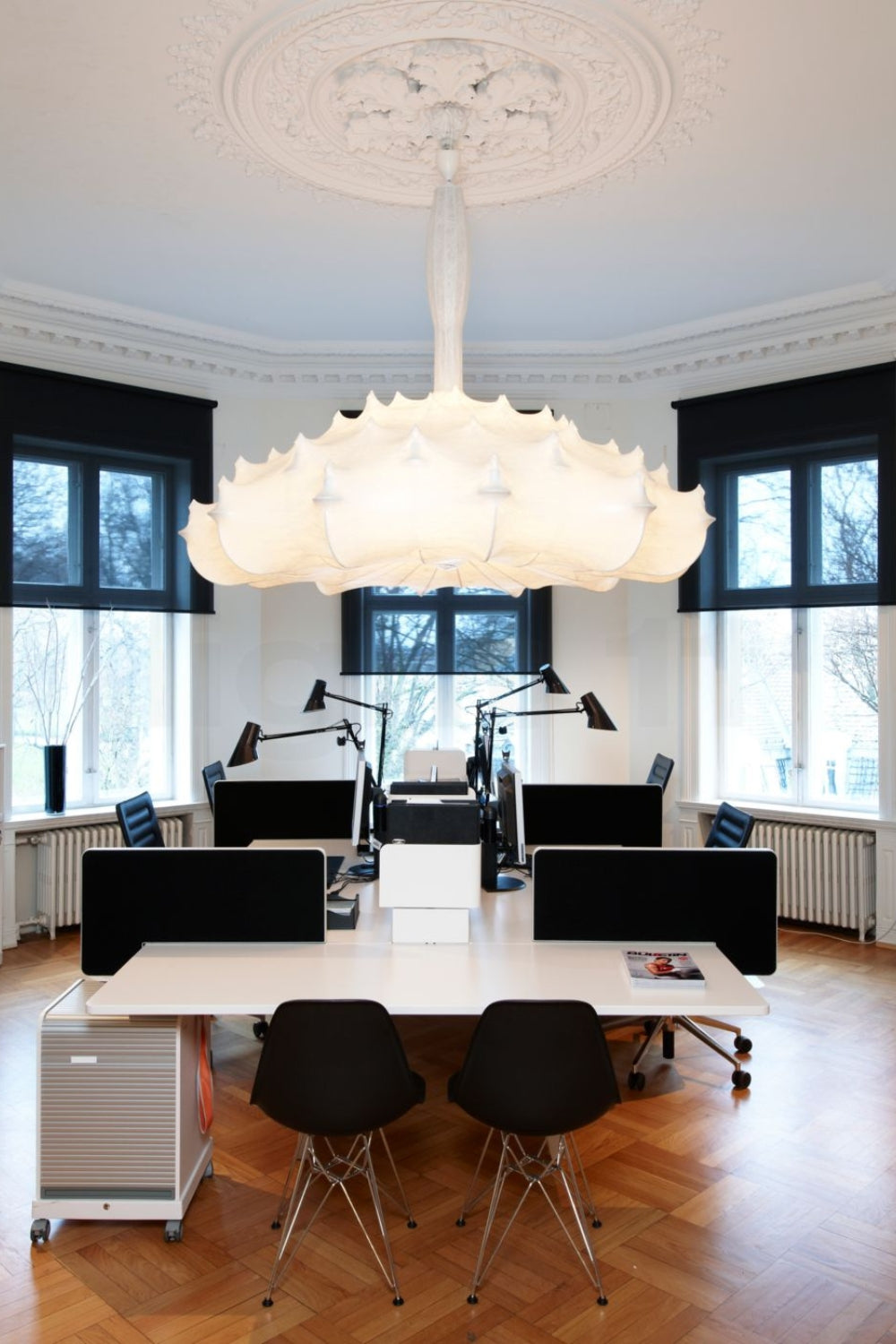 Zeppelin Chandelier - SamuLighting