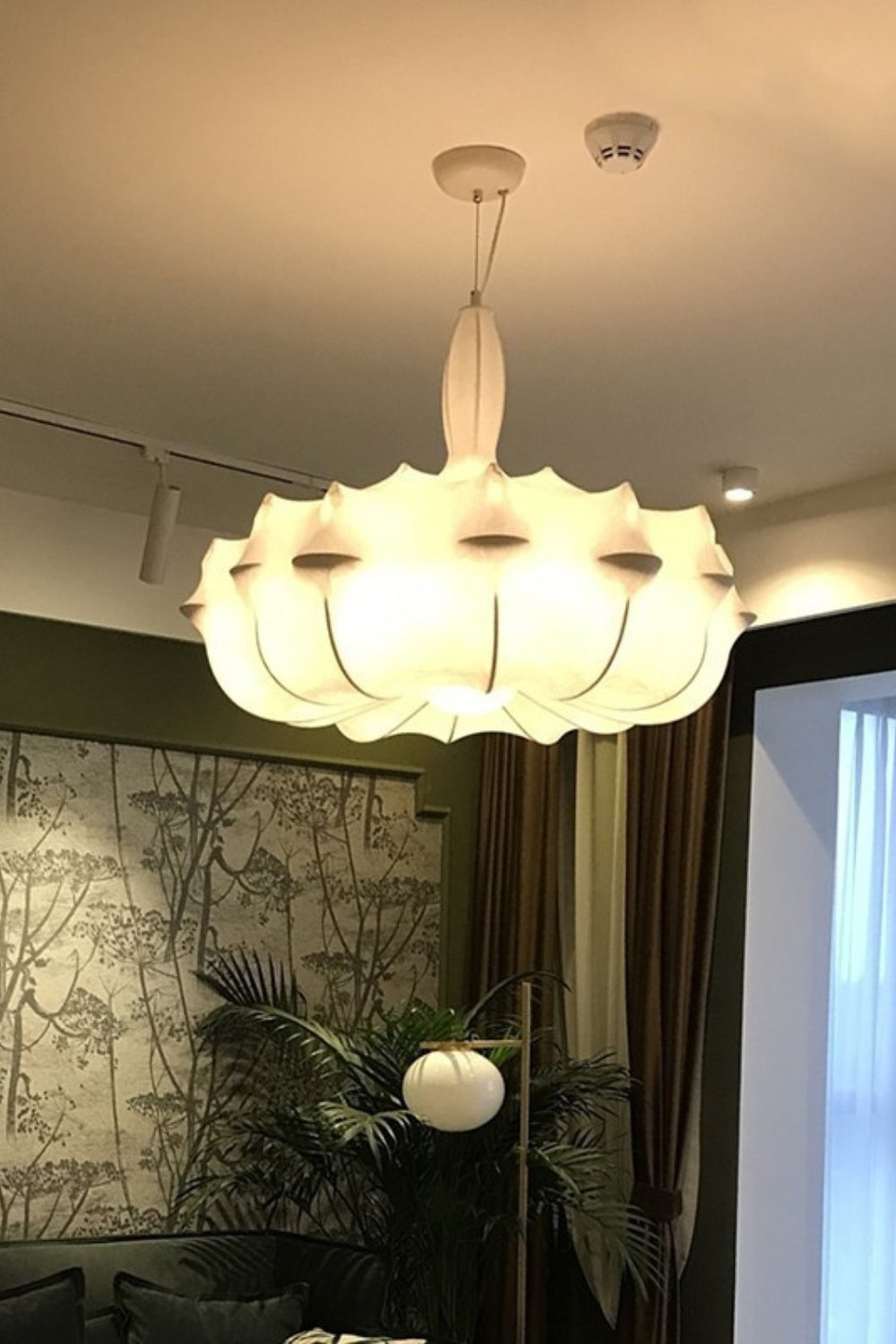 Zeppelin Chandelier - SamuLighting