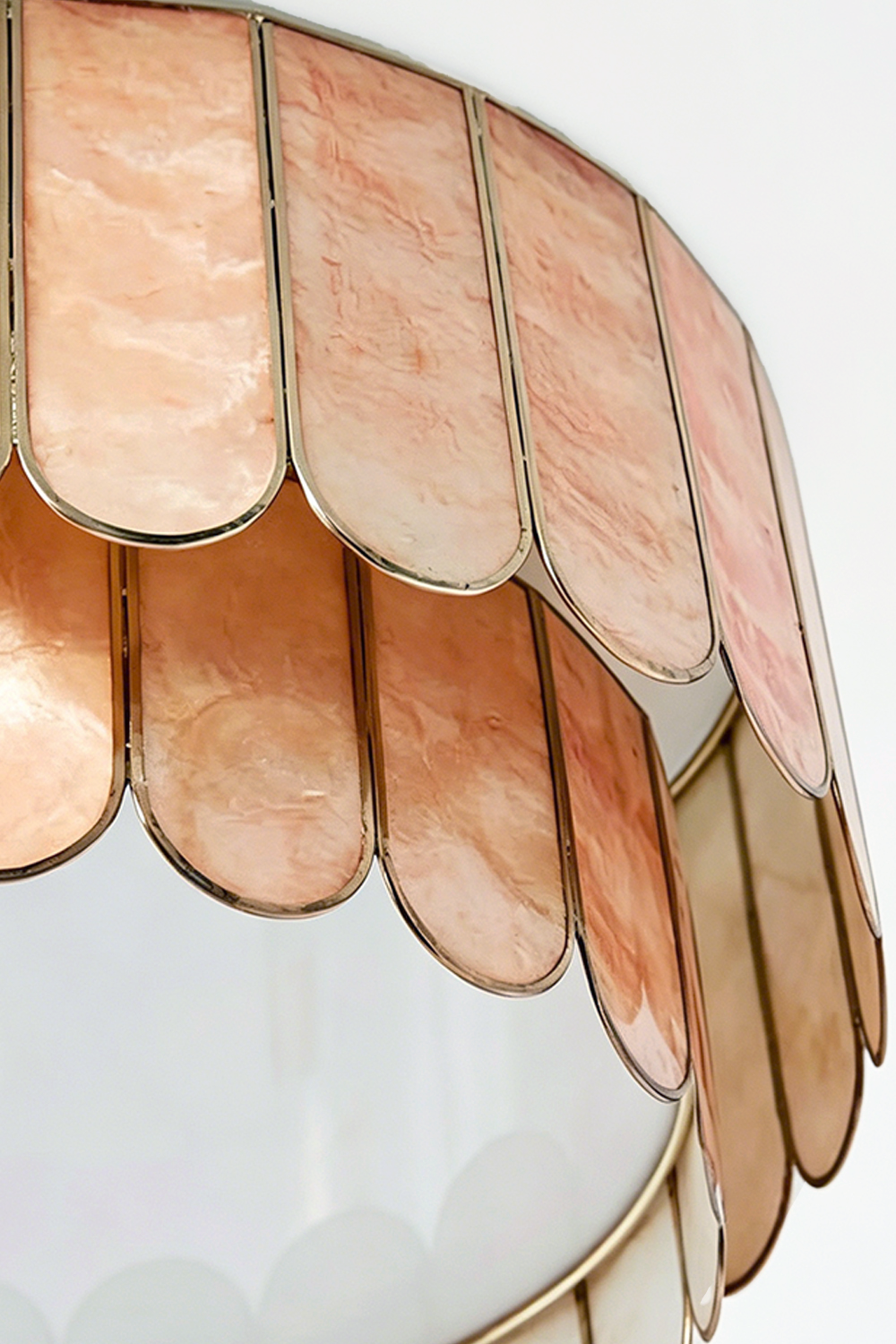 Ceiling Luxury Shell Ceiling Light |Shell detail | Samu Lamp