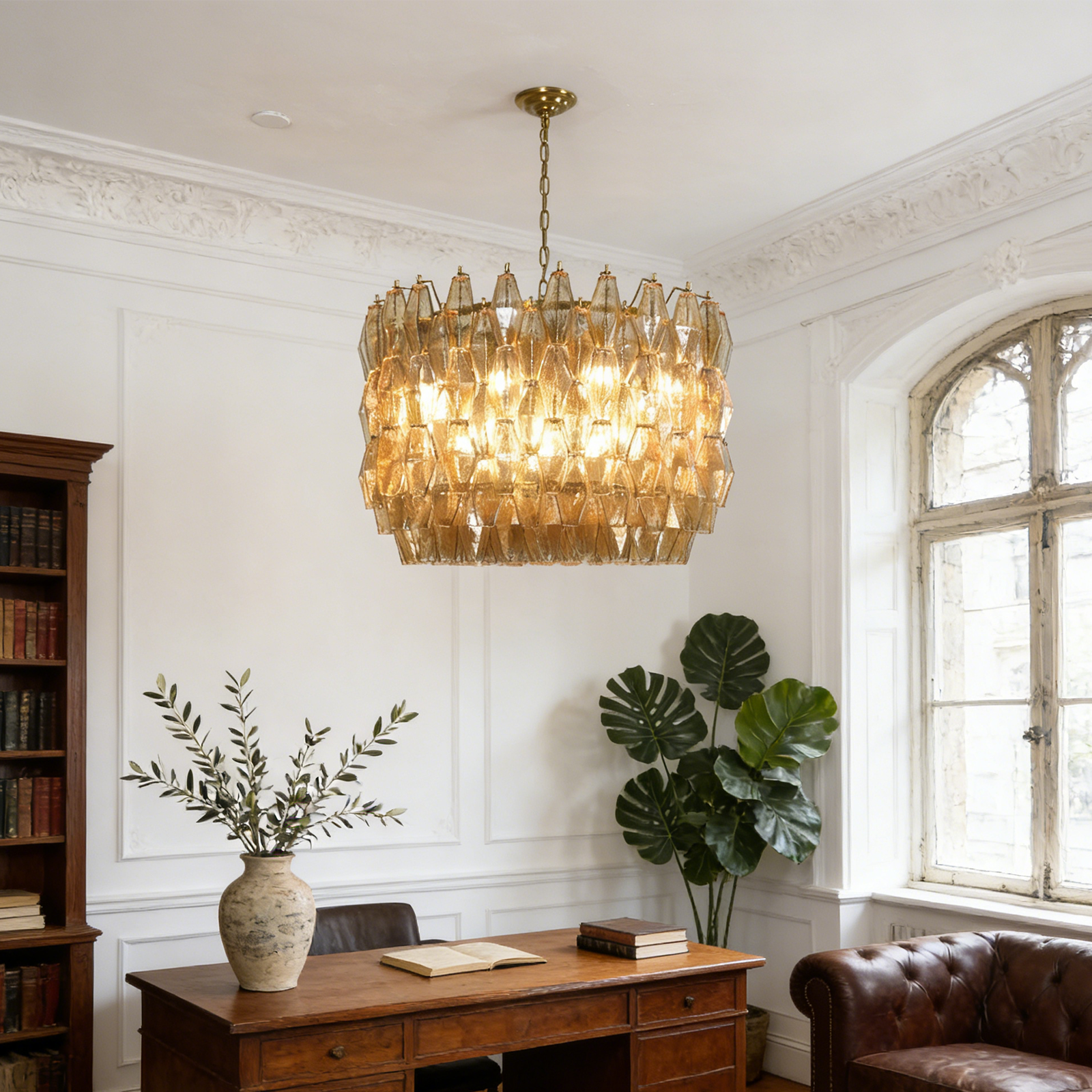 Luxurious Mid-Century Radiance