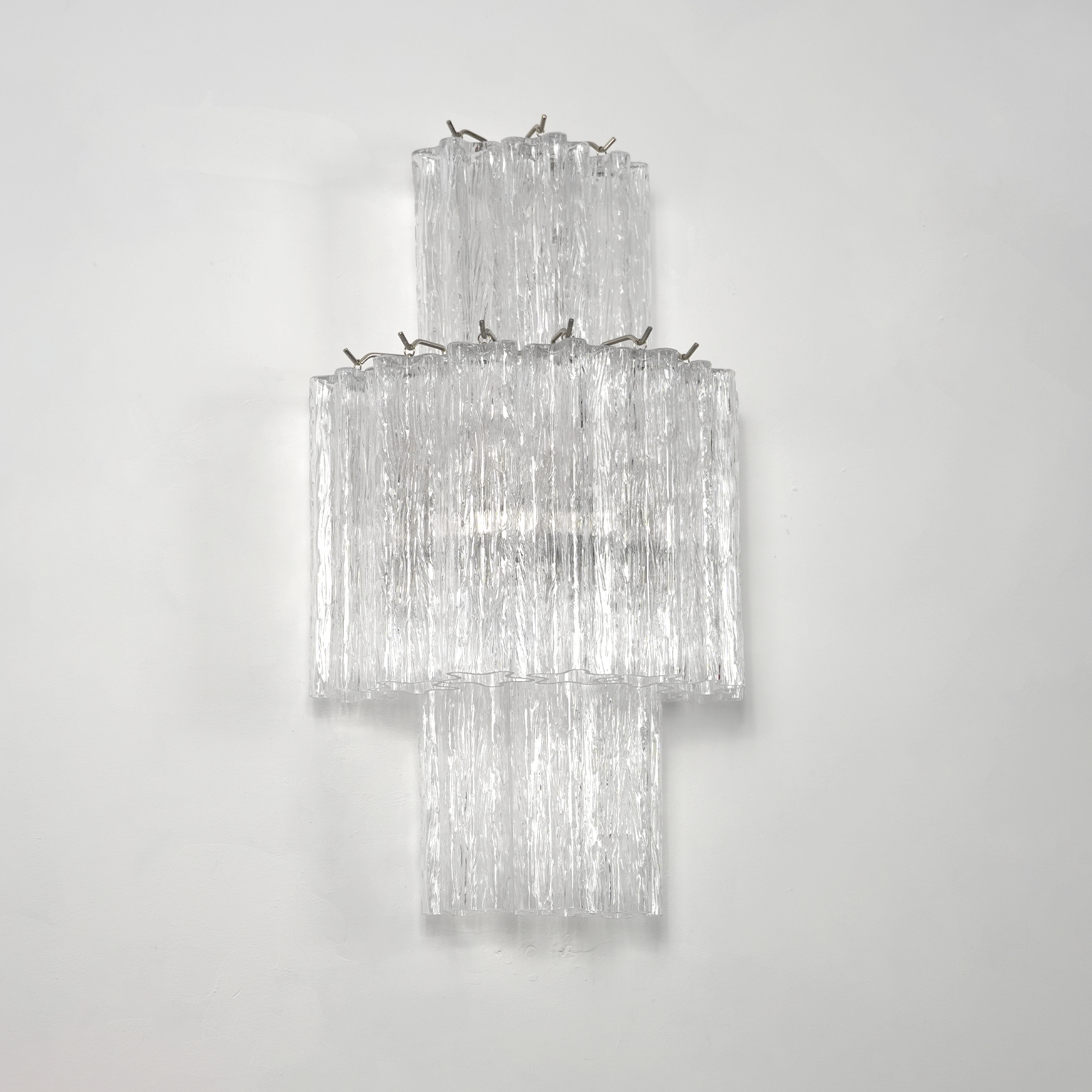 Striking Triple-Layered Design