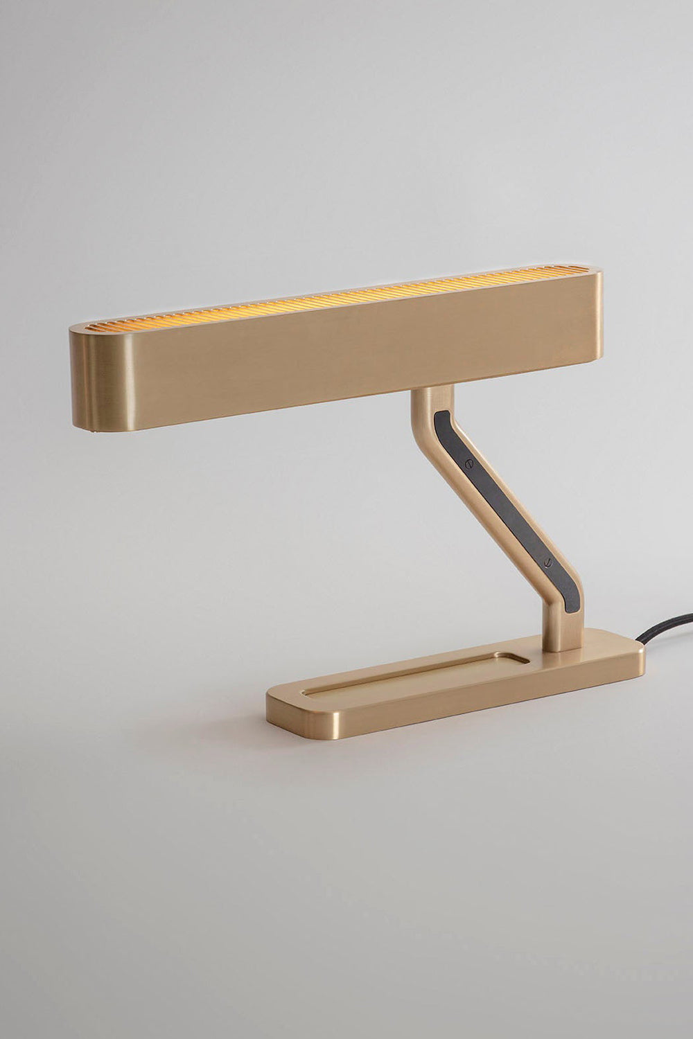 Colt Table Lamp - SamuLighting
