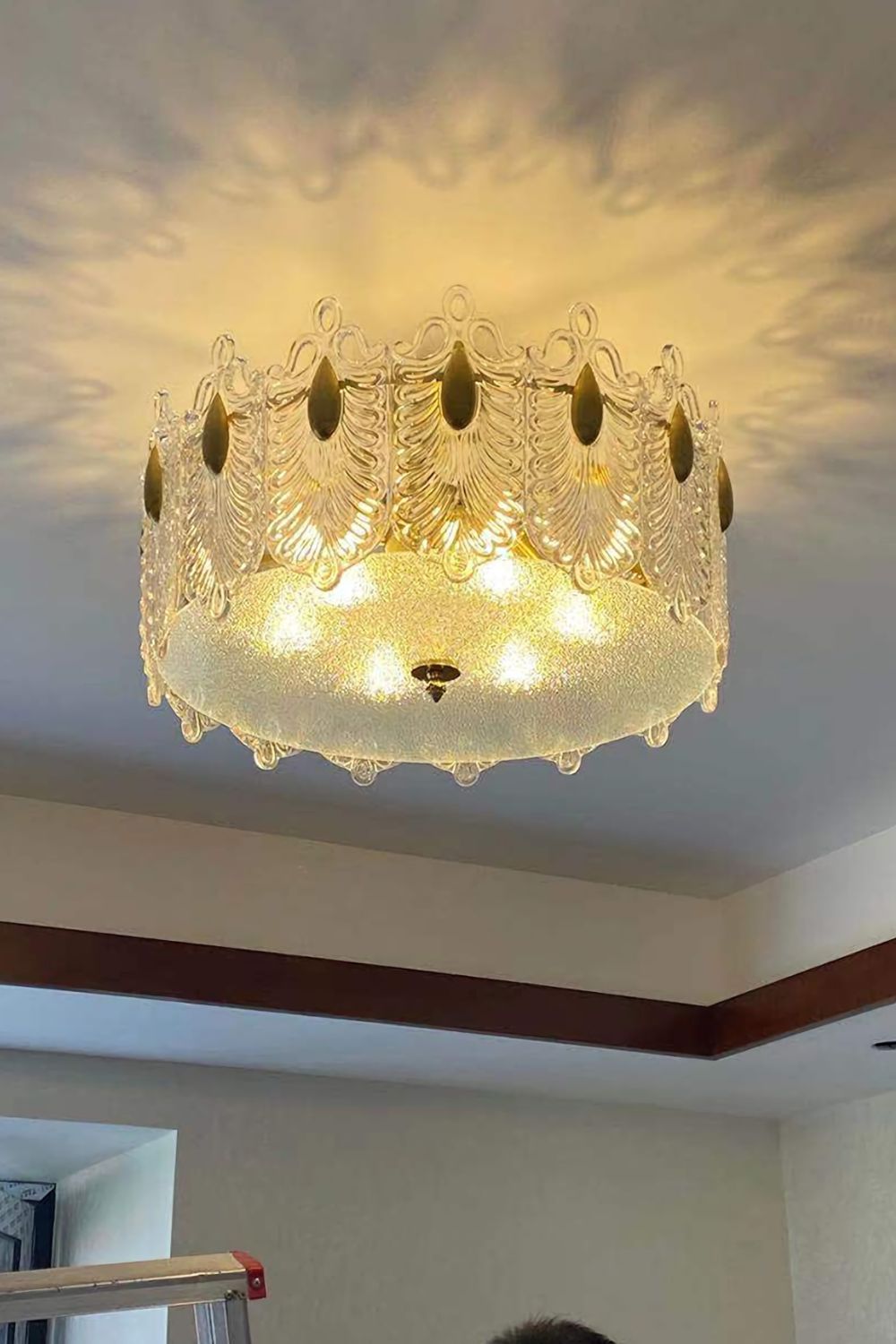 Decorative Pattern Glass Chandelier - SamuLighting