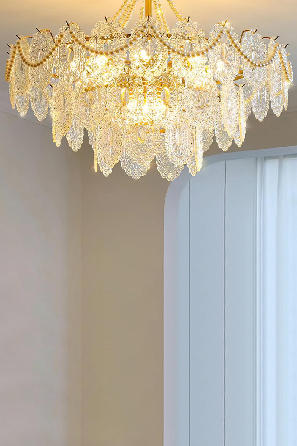 Embossed Pearls Glass Chandelier - SamuLighting