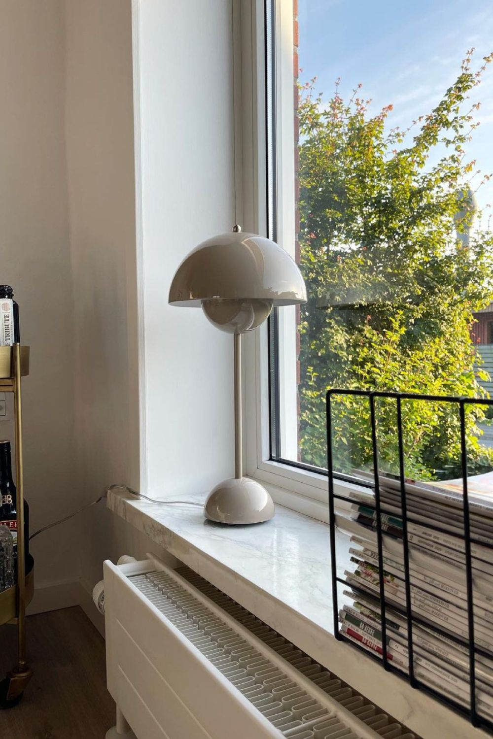 Flowerpot Table Lamp - SamuLighting