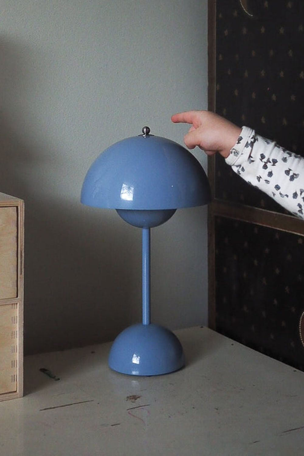 Flowerpot Table Lamp Portable - SamuLighting