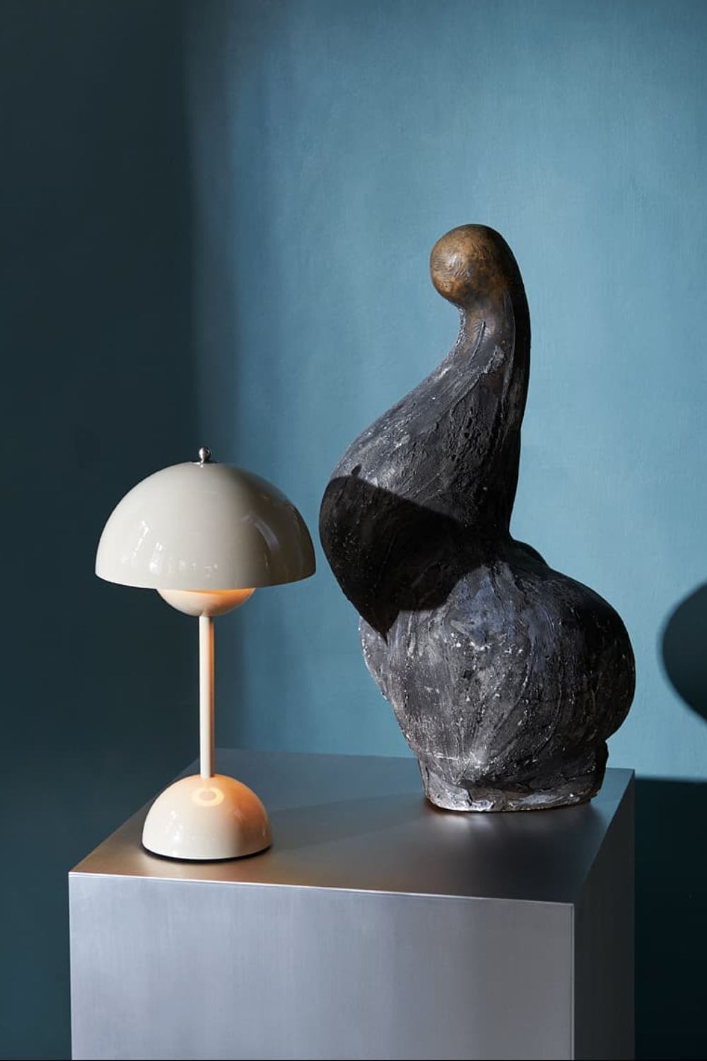 Flowerpot Table Lamp Portable - SamuLighting