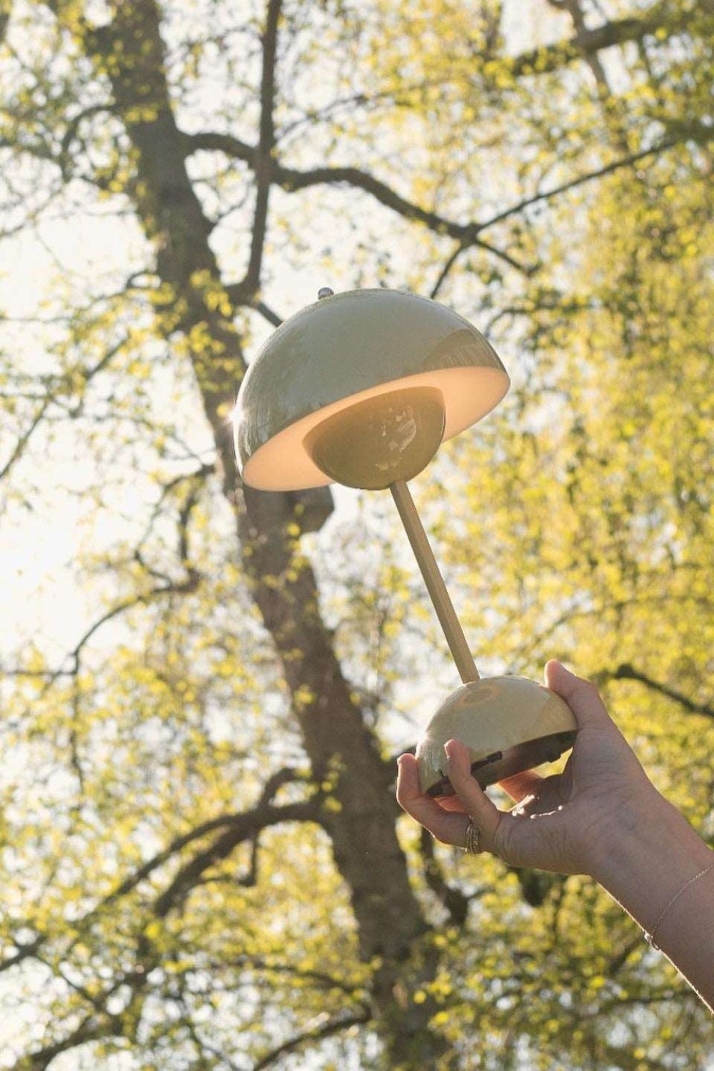 Flowerpot Table Lamp Portable - SamuLighting