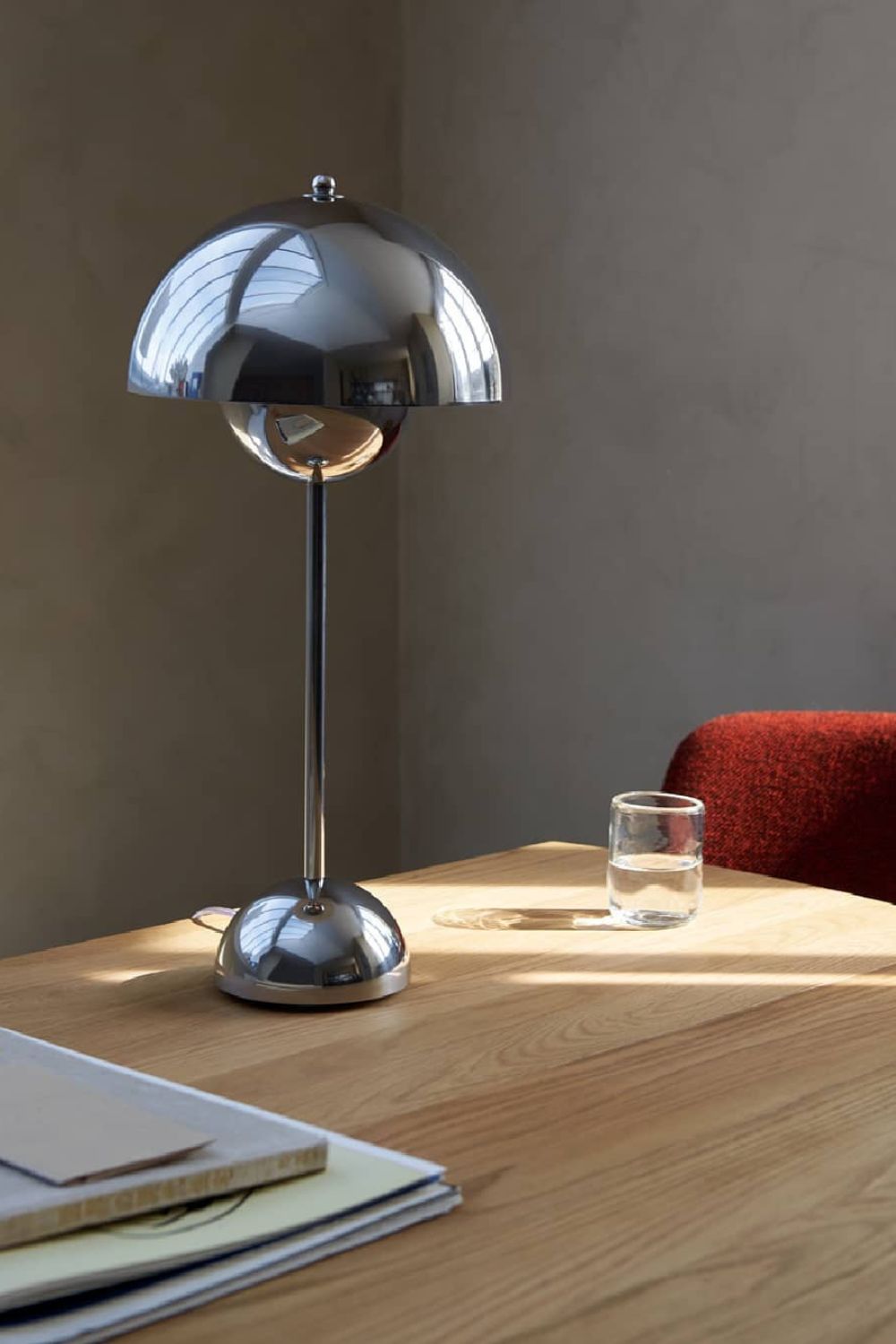 Flowerpot Table Lamp Portable - SamuLighting