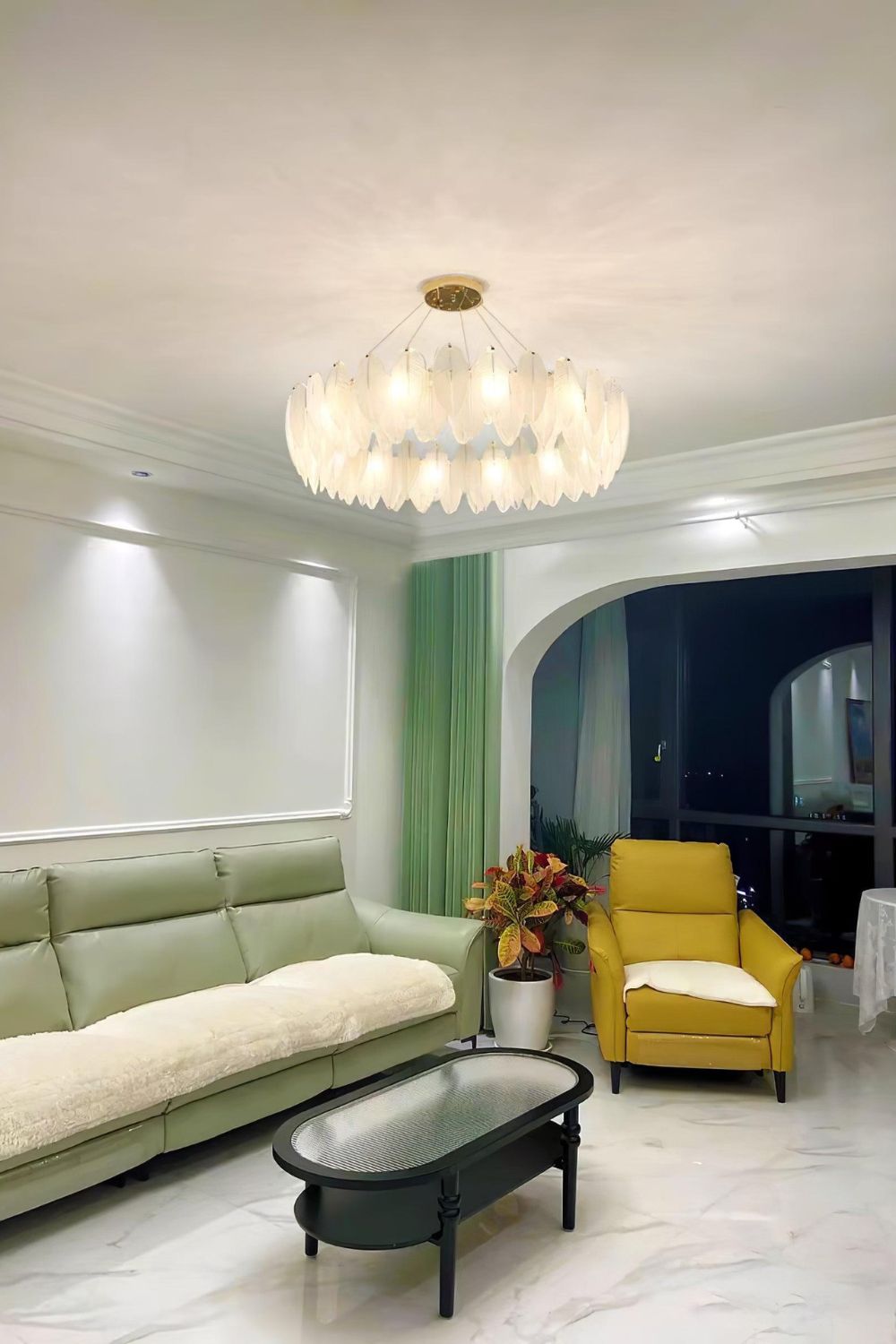 Glass Feather Chandelier - SamuLighting
