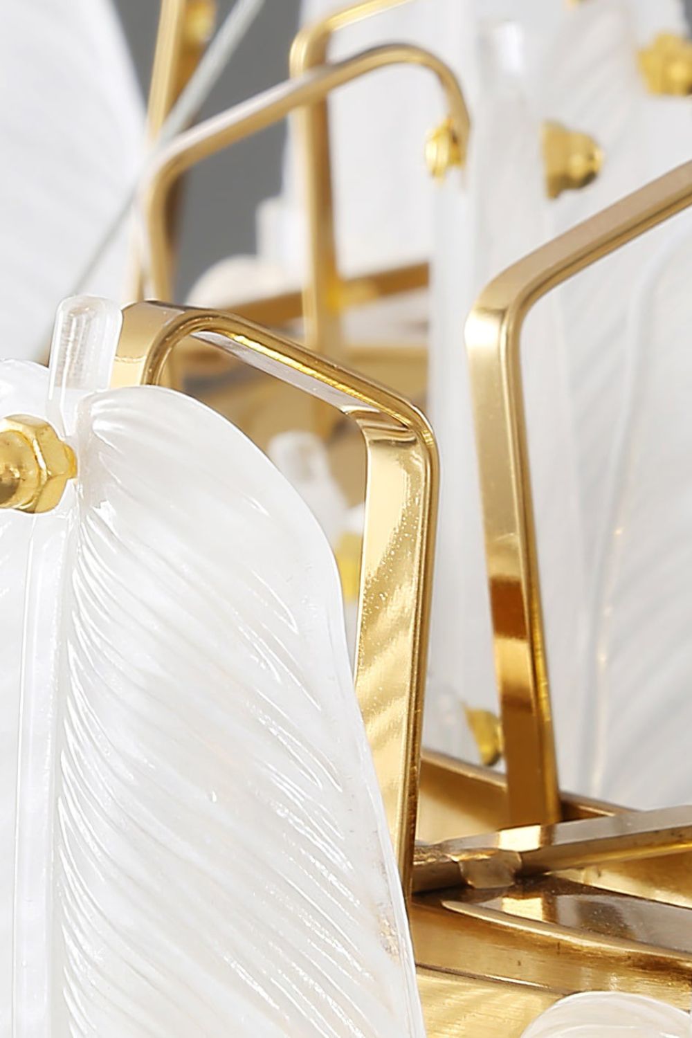 Glass Feather Chandelier - SamuLighting