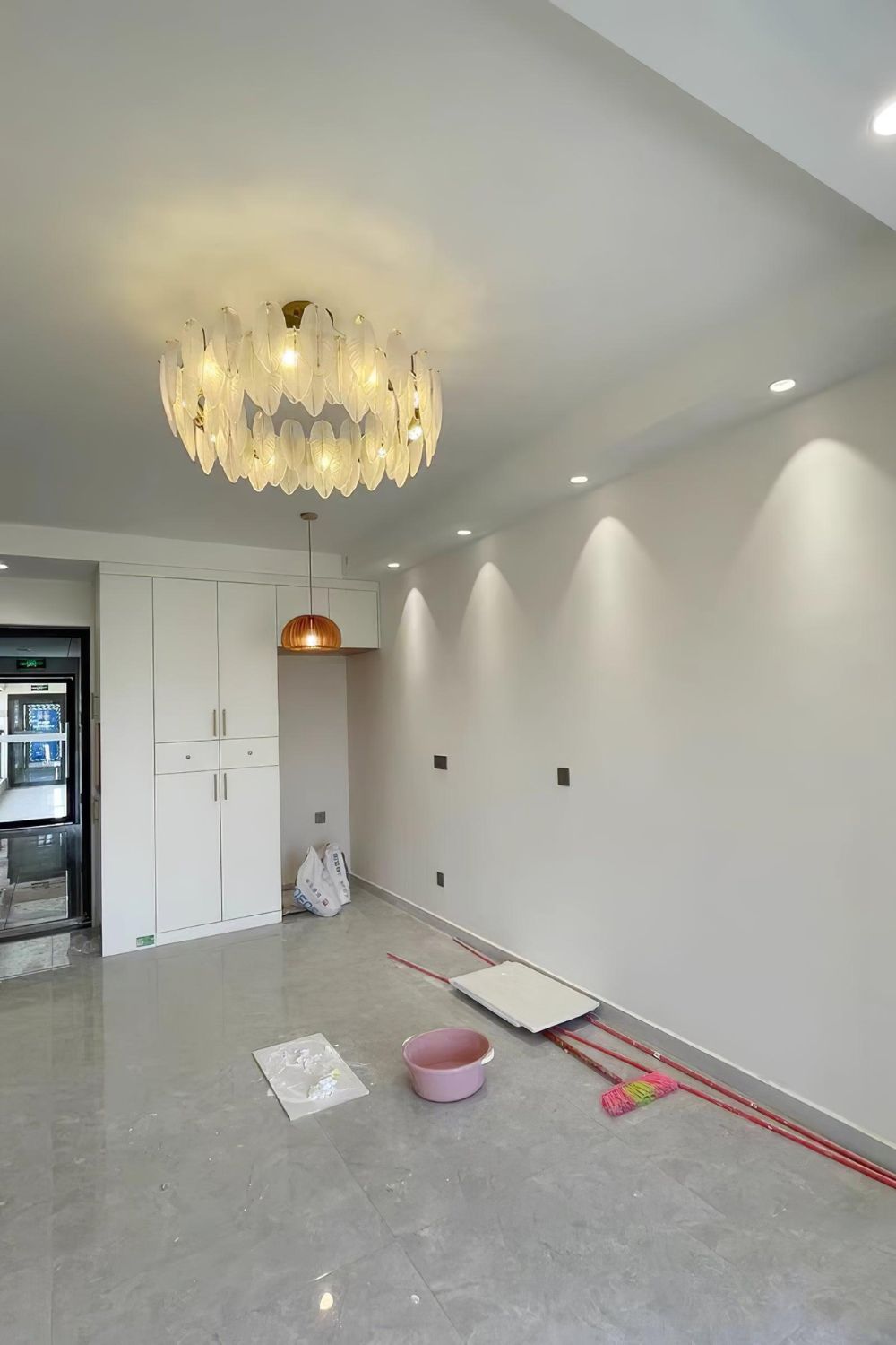 Glass Feather Chandelier - SamuLighting