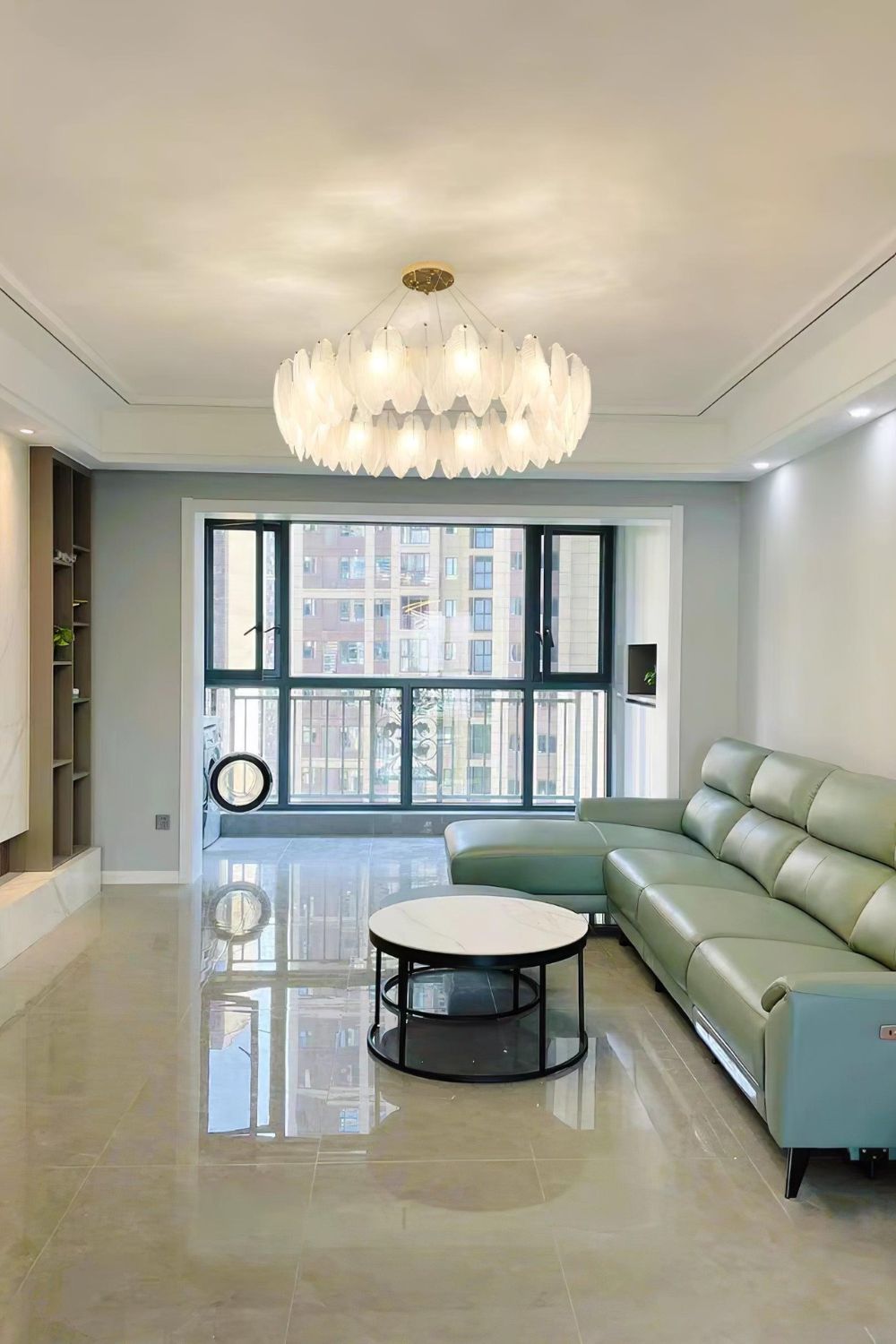 Glass Feather Chandelier - SamuLighting