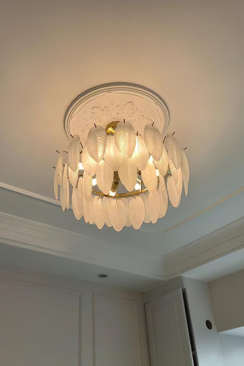 Glass Feather Chandelier - SamuLighting