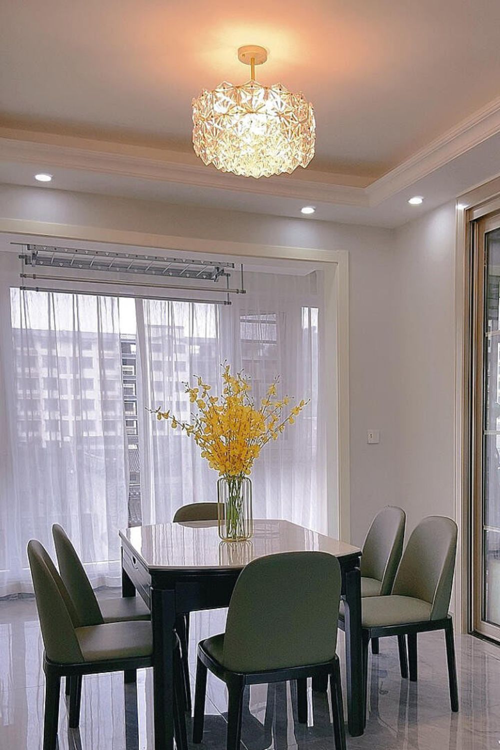 Kinkeldey Crystal Prism Chandelier – SamuLighting