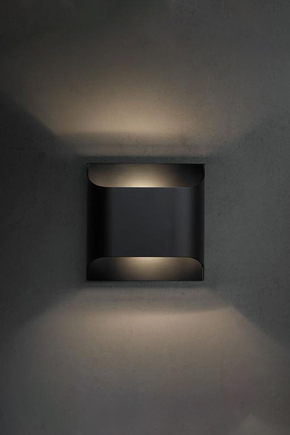 Leclerc Sconce - SamuLighting