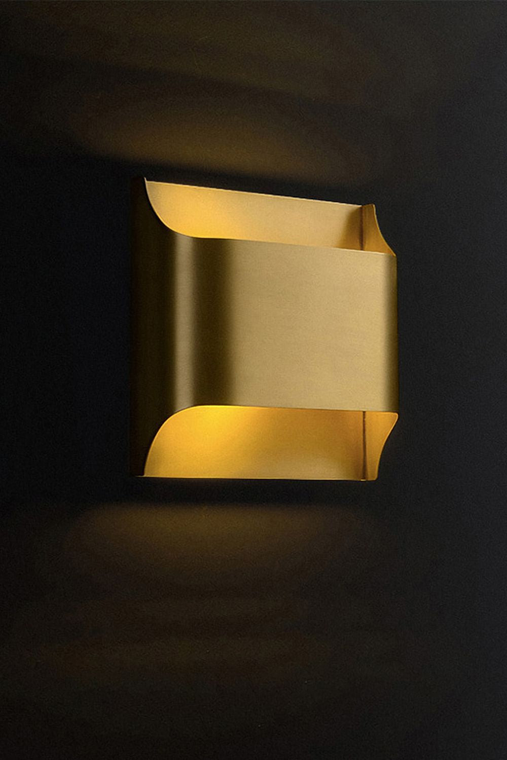 Leclerc Sconce - SamuLighting