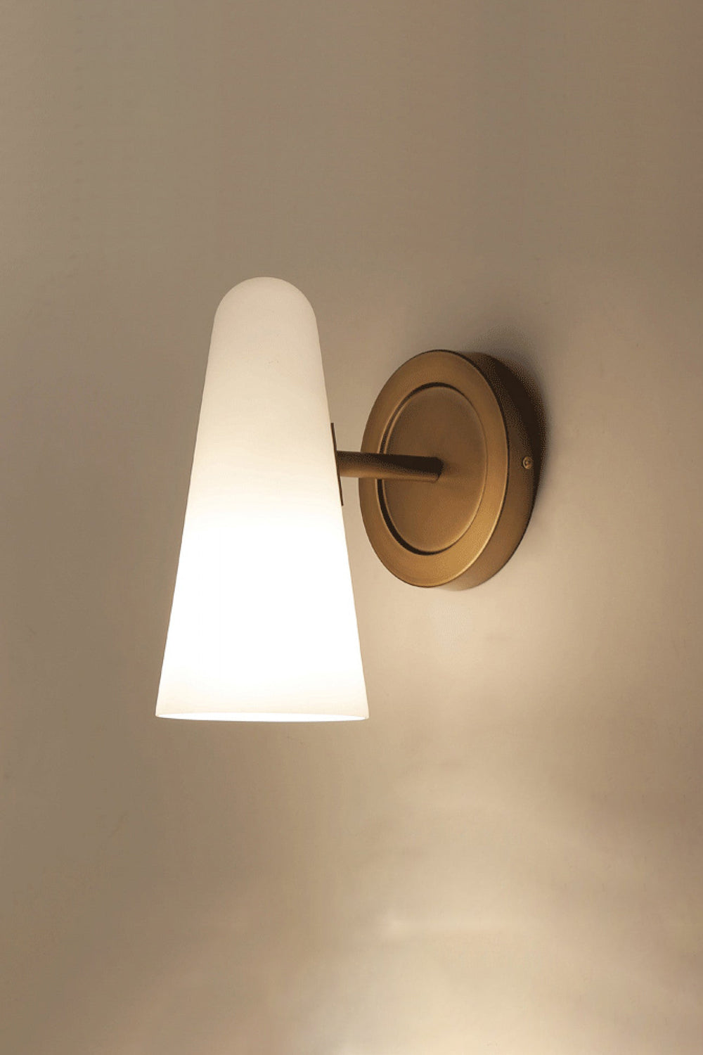 Montfaucon Sconce - SamuLighting