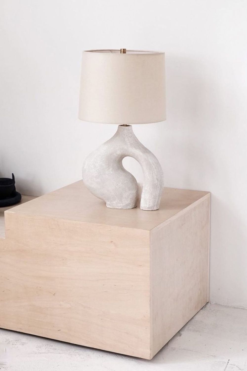 Oblong Loop Table Lamp - SamuLighting