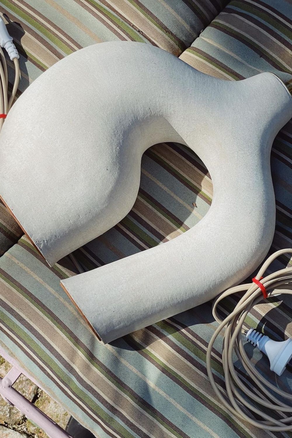 Oblong Loop Table Lamp - SamuLighting