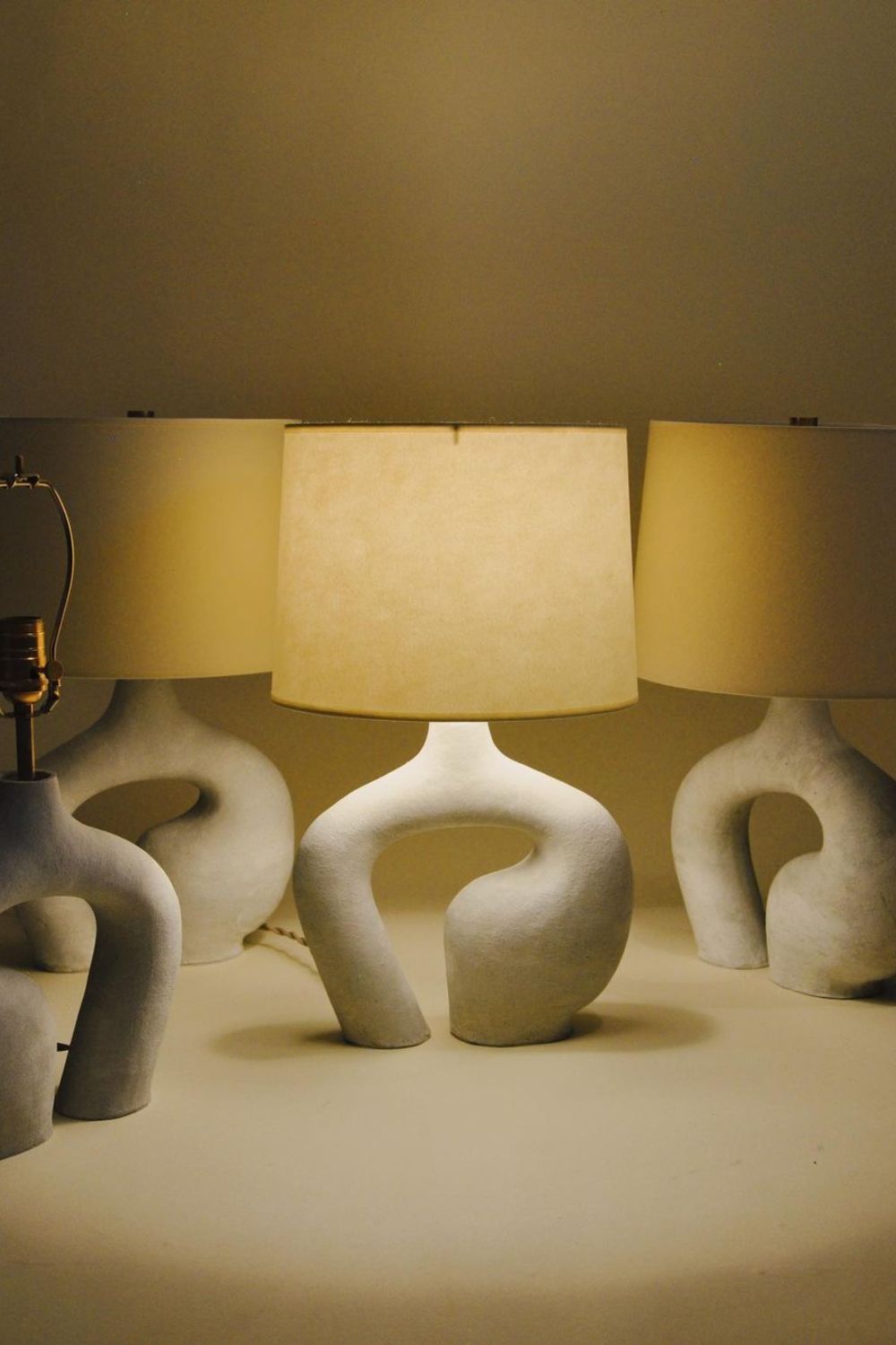 Oblong Loop Table Lamp - SamuLighting