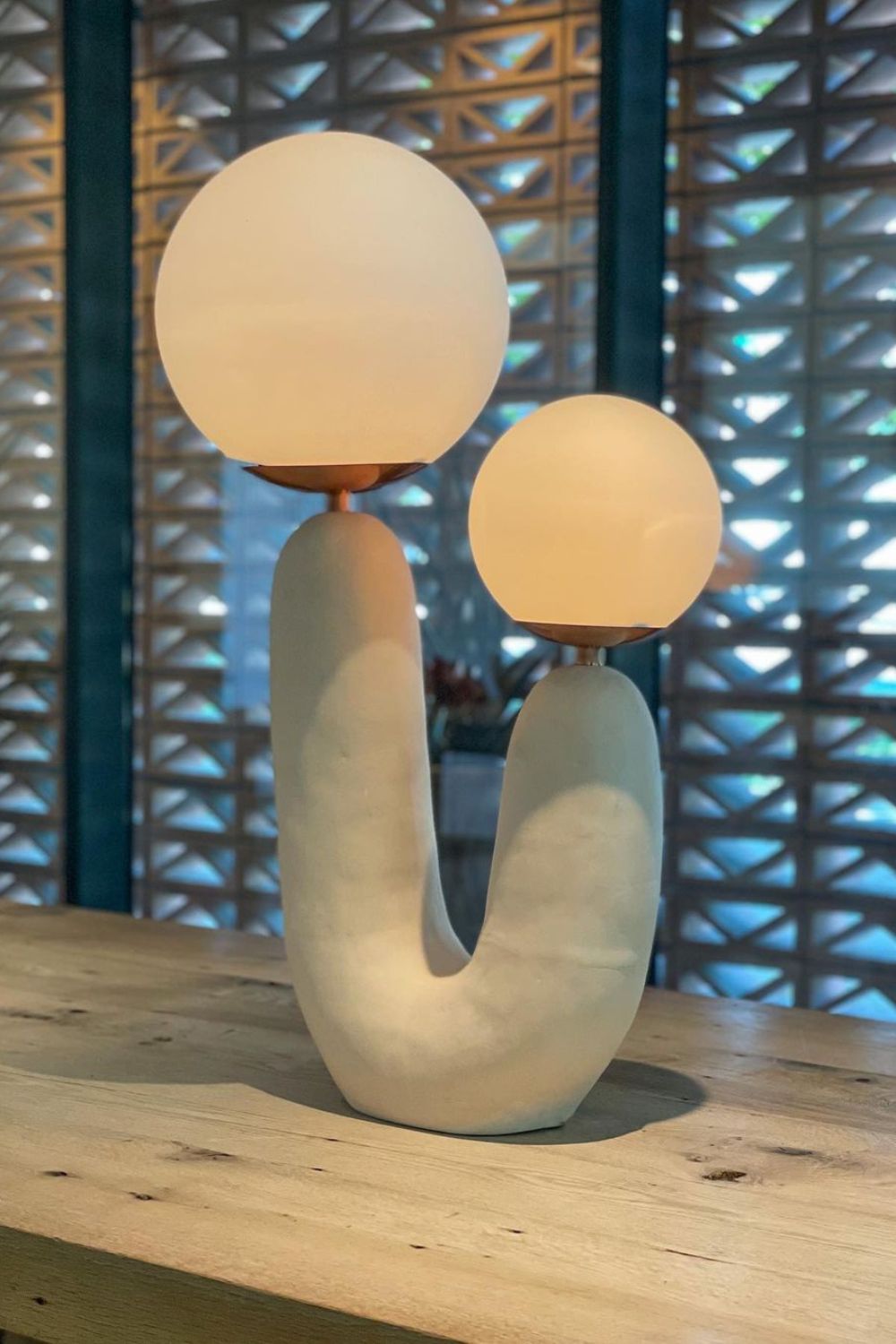 Oo Table lamp - SamuLighting