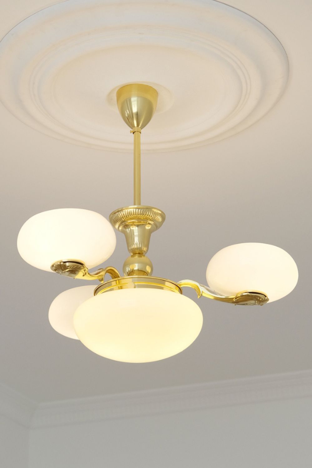 Opal Chandelier - SamuLighting