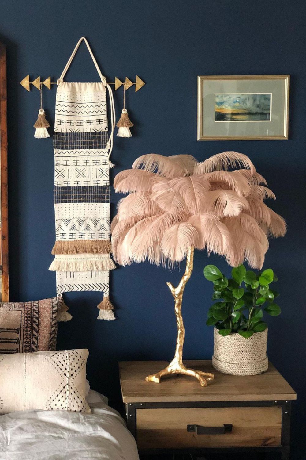 Ostrich Feather Table Lamp - SamuLighting