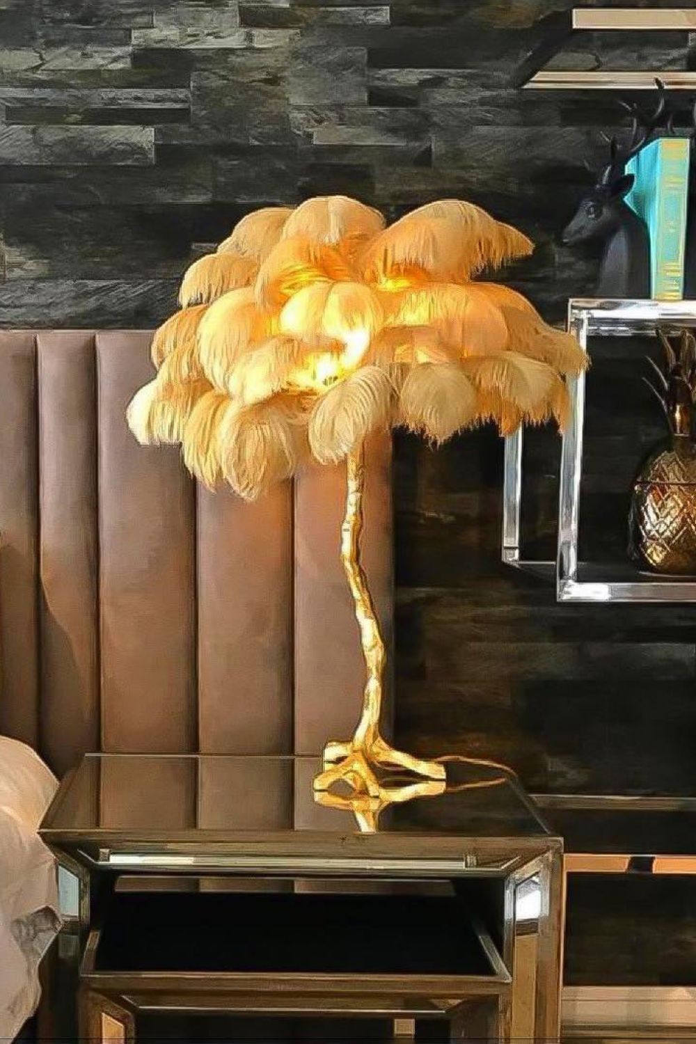 Ostrich Feather Table Lamp - SamuLighting