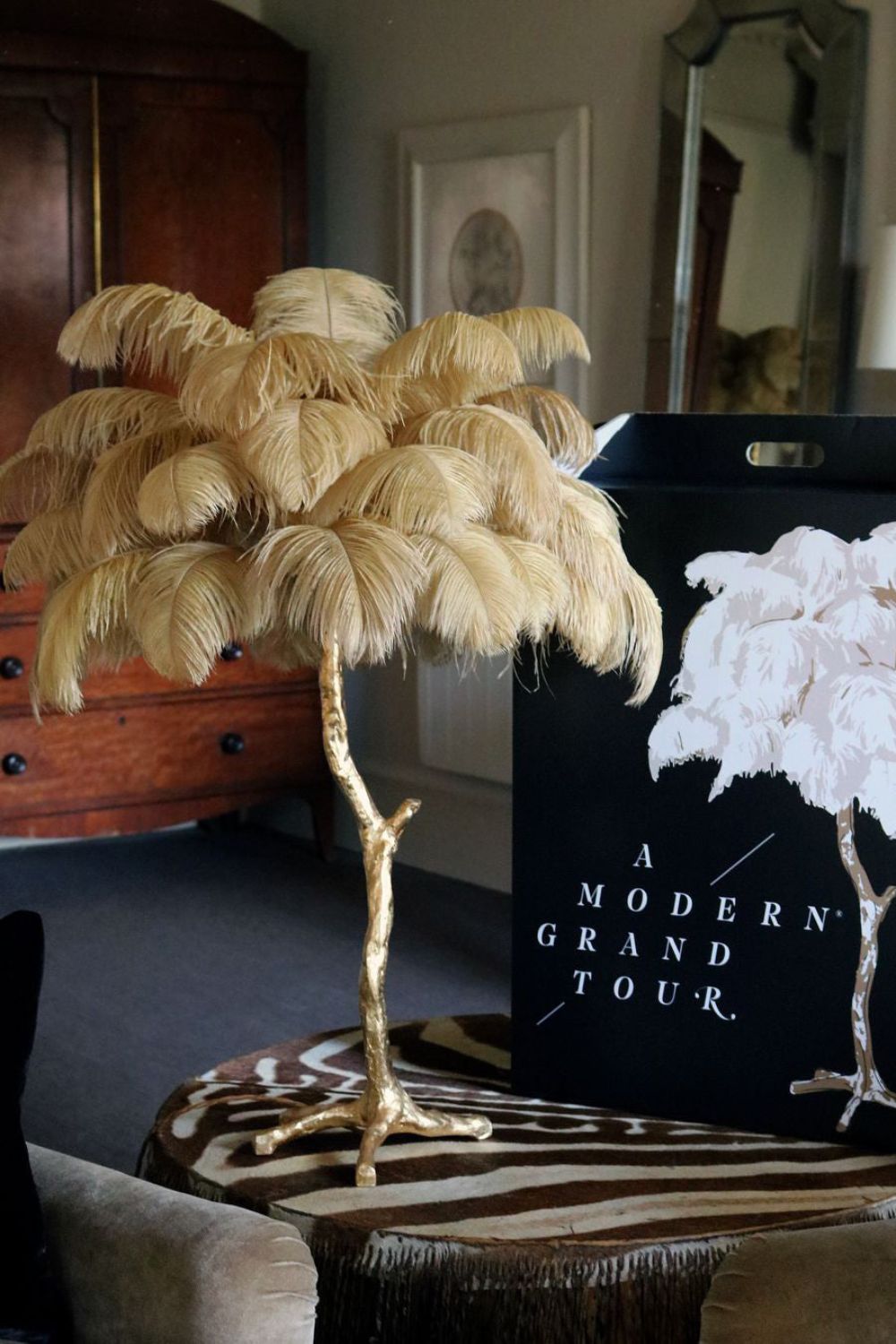Ostrich Feather Table Lamp - SamuLighting
