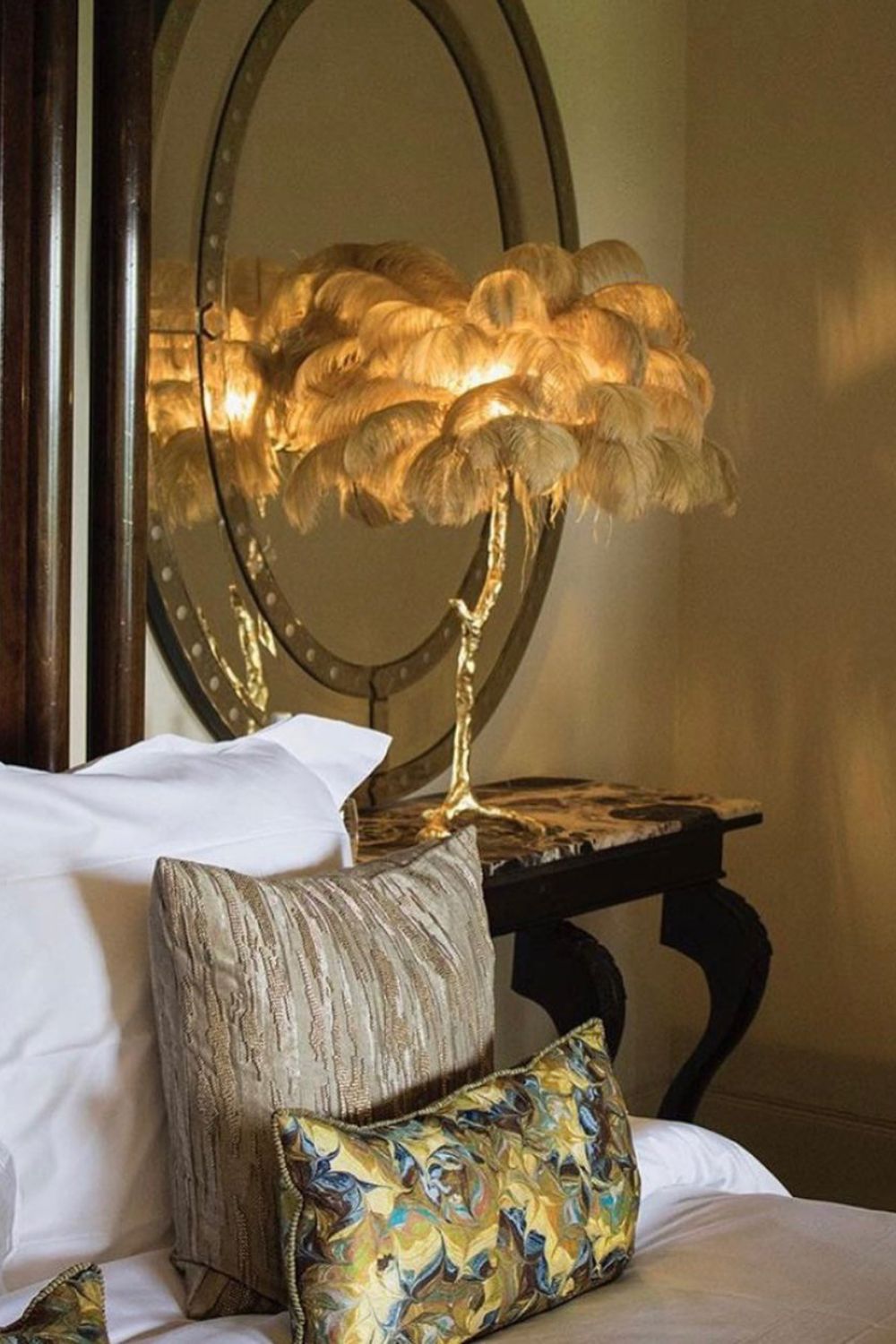 Ostrich Feather Table Lamp - SamuLighting