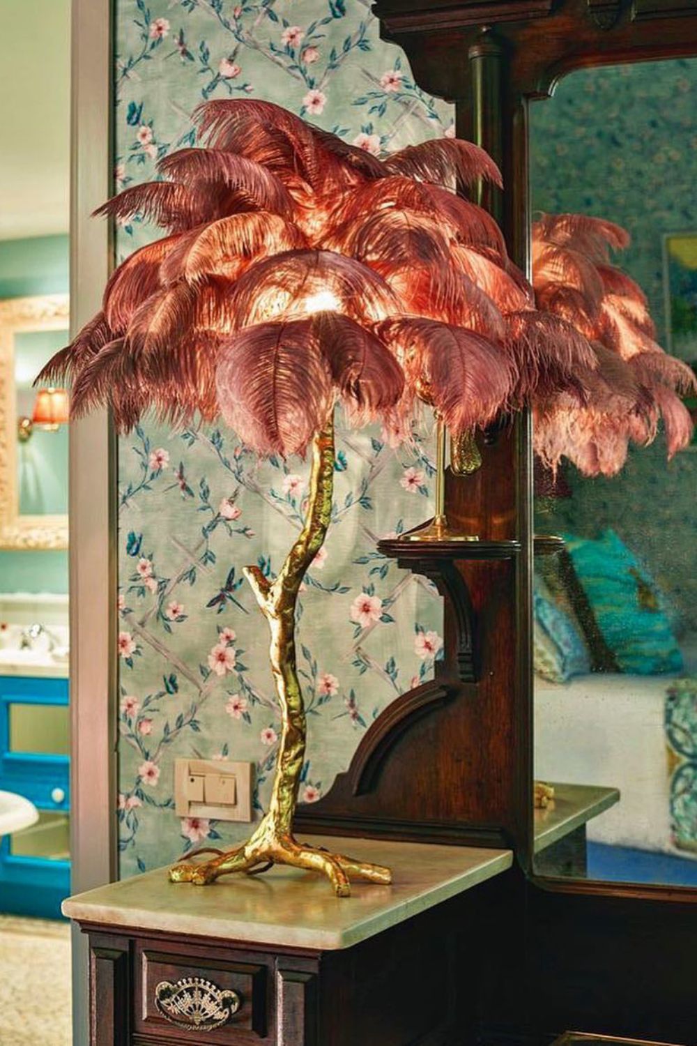 Ostrich Feather Table Lamp - SamuLighting