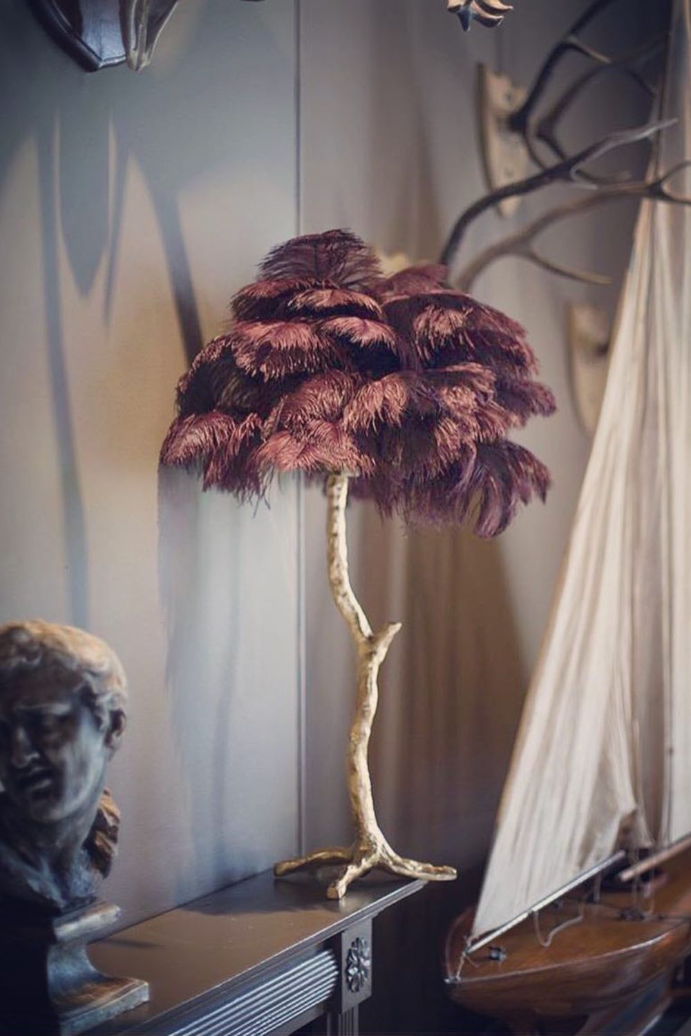 Ostrich Feather Table Lamp - SamuLighting