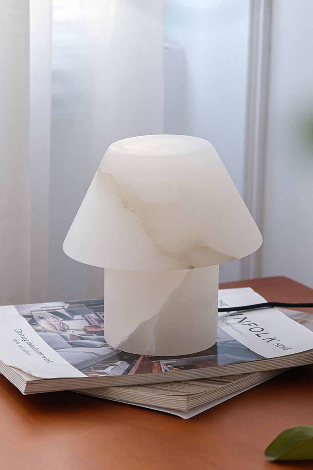 Parachilna Petra Table Lamp - SamuLighting