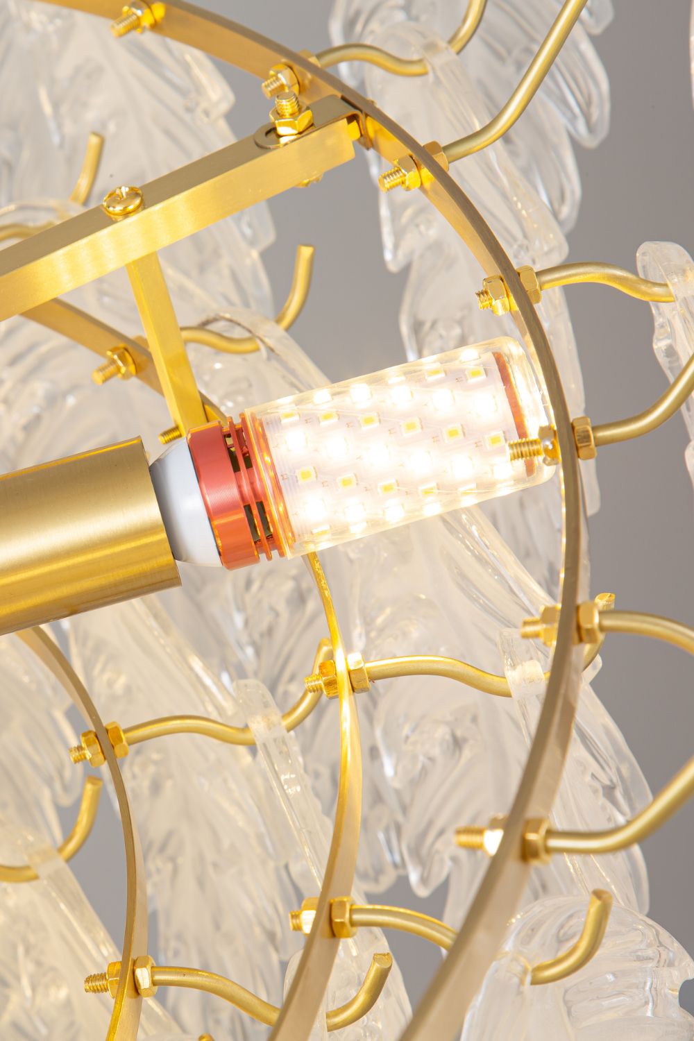Pearl Glass Leaf Chandelier - SamuLighting