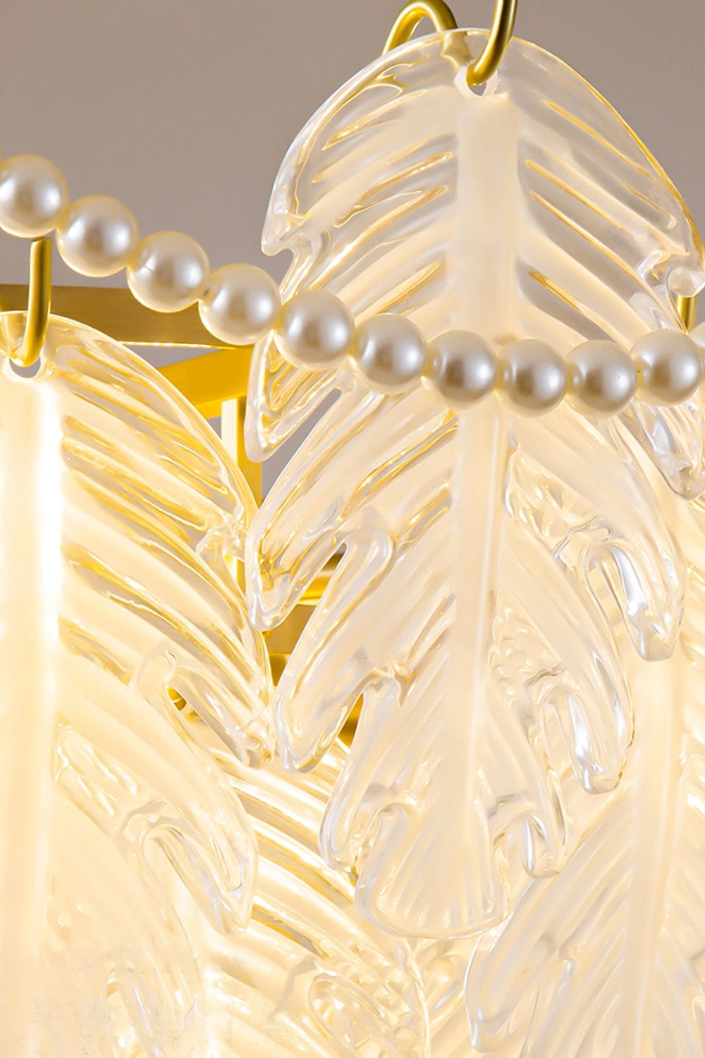 Pearl Glass Leaf Chandelier - SamuLighting