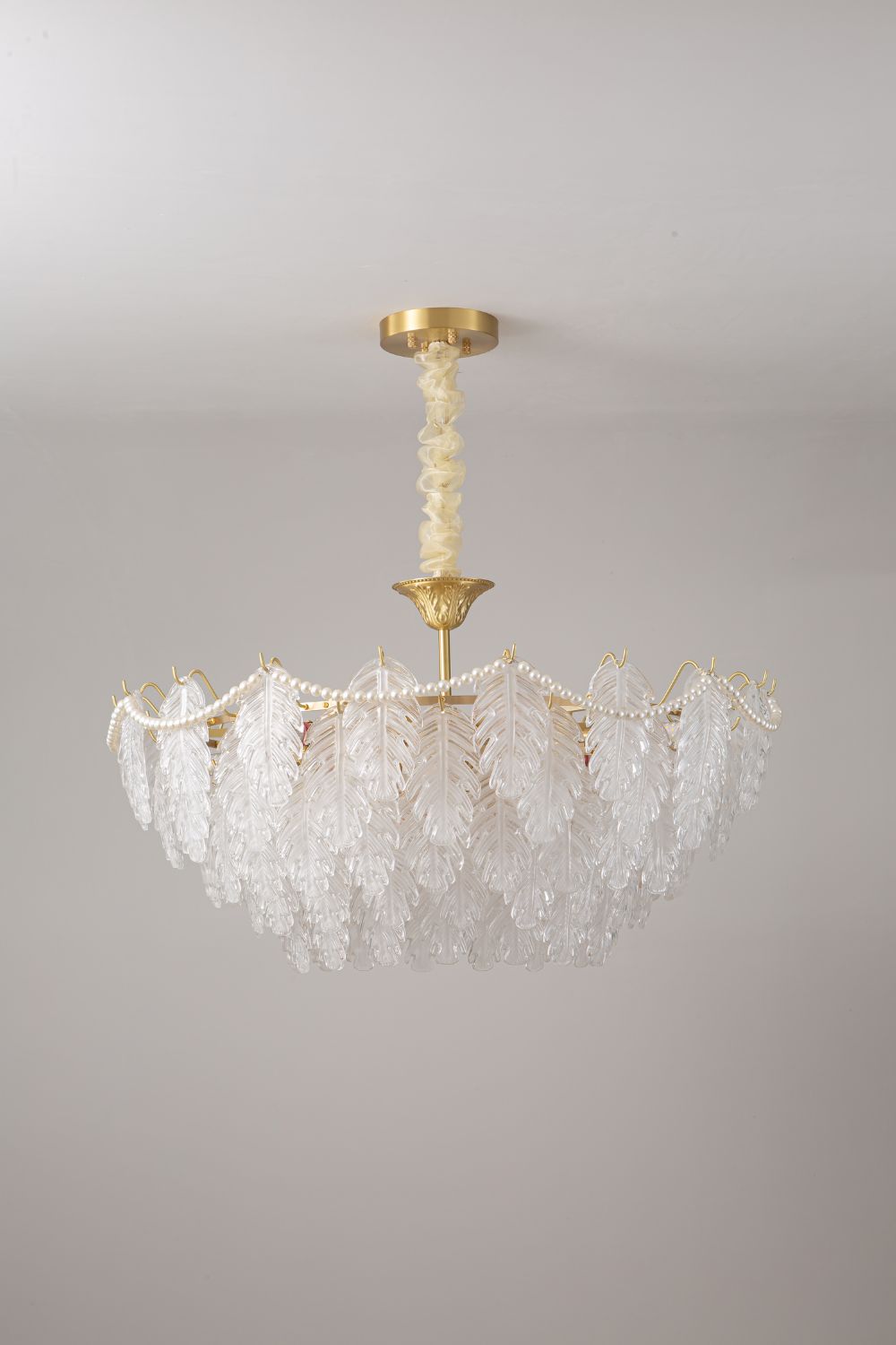 Pearl Glass Leaf Chandelier - SamuLighting