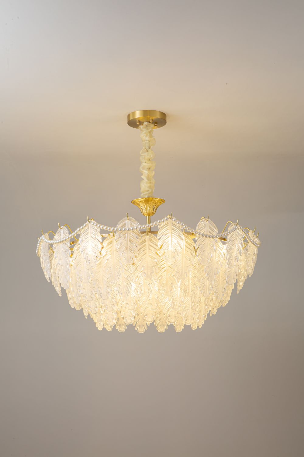Pearl Glass Leaf Chandelier - SamuLighting