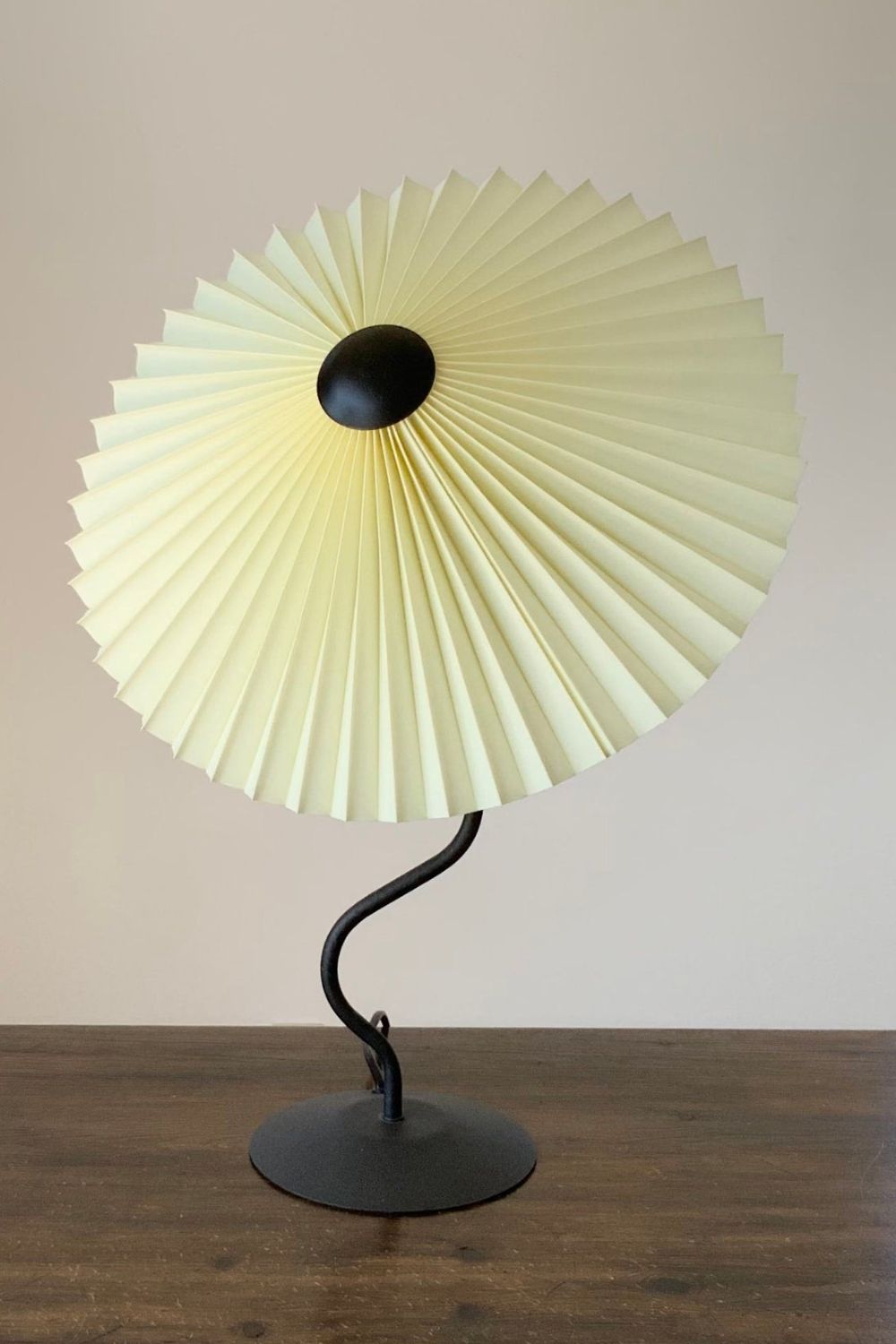Squiggle Table lamp - SamuLighting