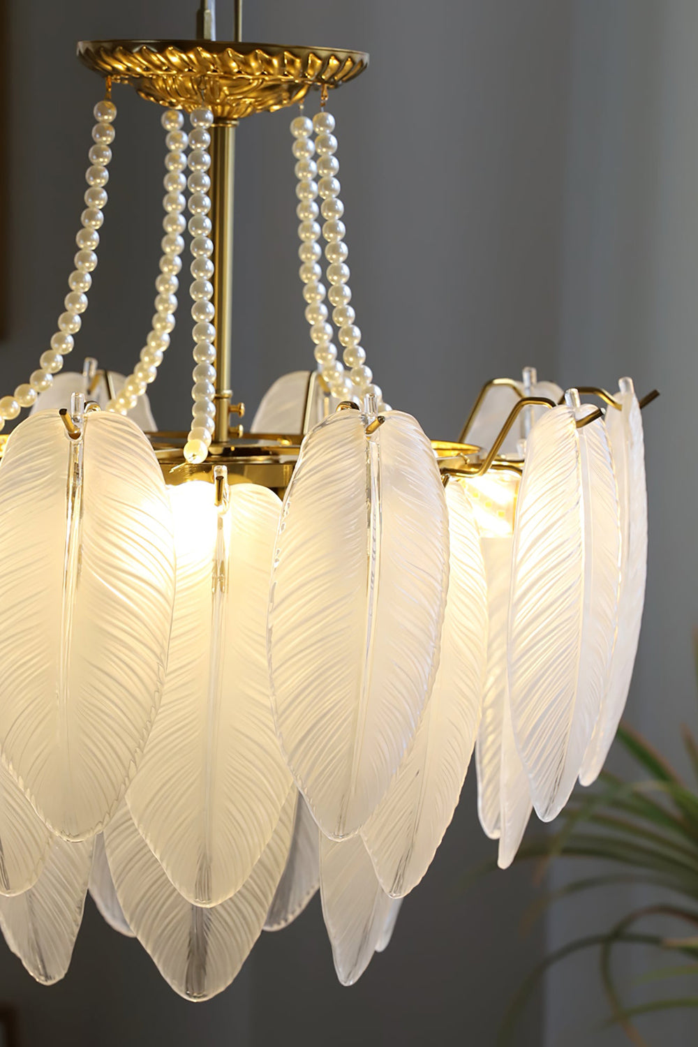 Texture Glass Leaf Chandelier - SamuLighting