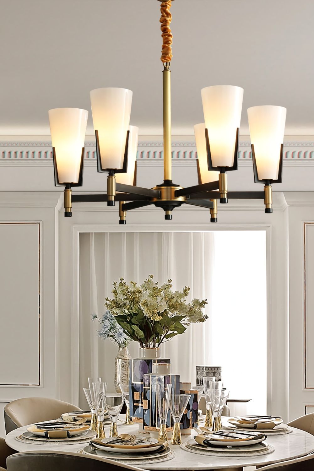 Upton Chandelier - SamuLighting