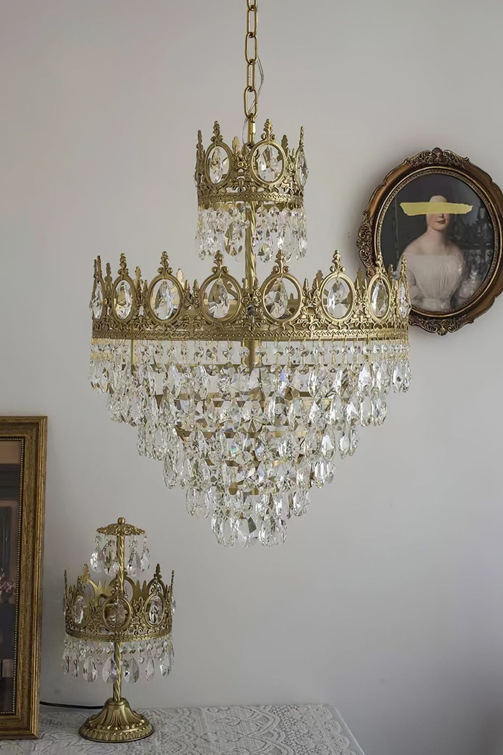 Vintage Crystal Chandeliers – SamuLighting