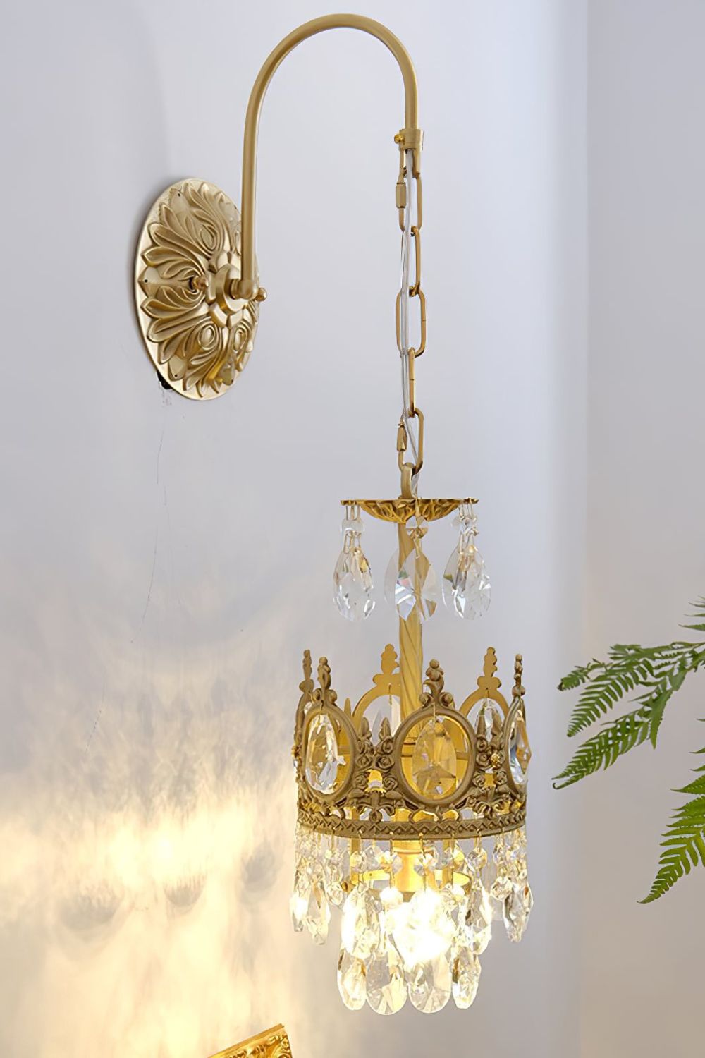 Vintage Crystal Crown Sconce - SamuLighting