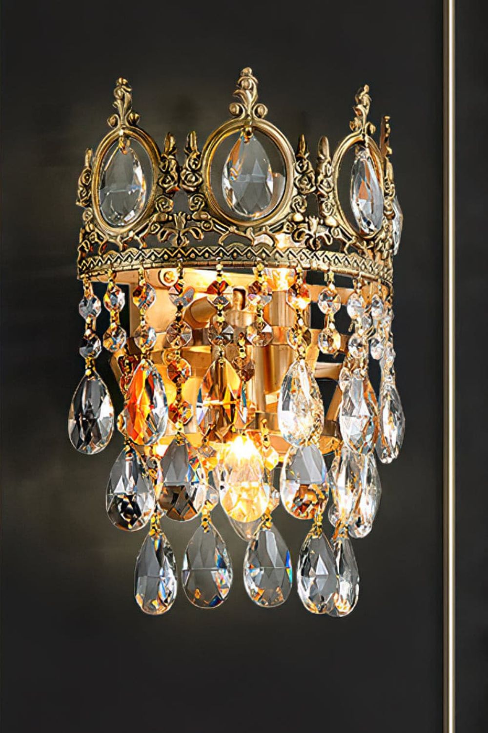 Vintage Crystal Sconce - SamuLighting