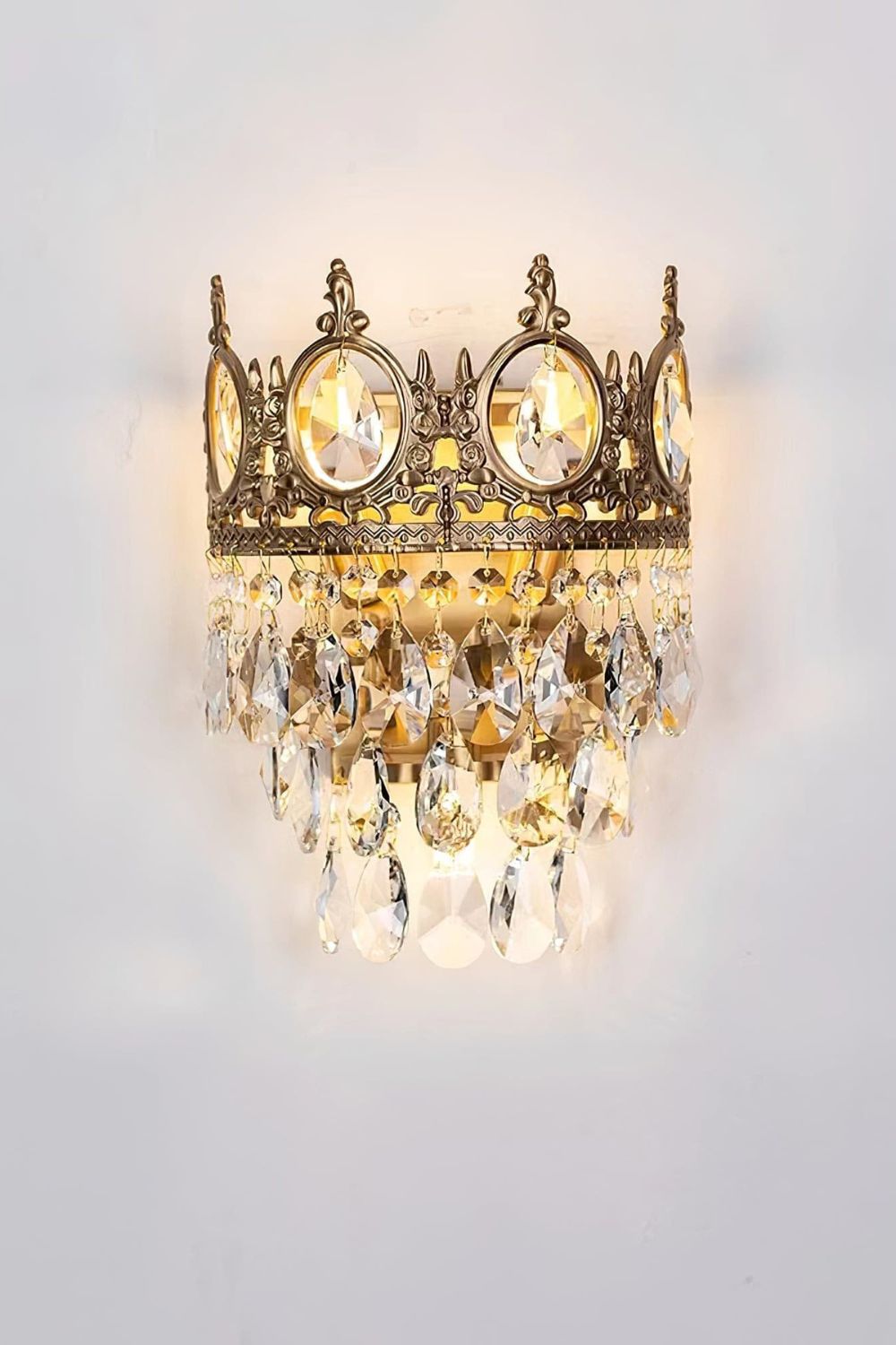 Vintage Crystal Sconce - SamuLighting
