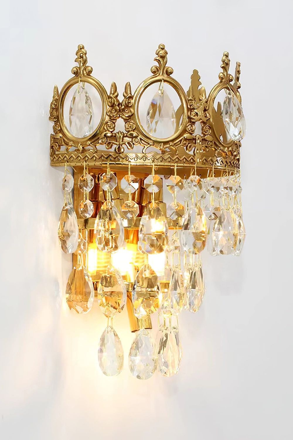 Vintage Crystal Sconce - SamuLighting