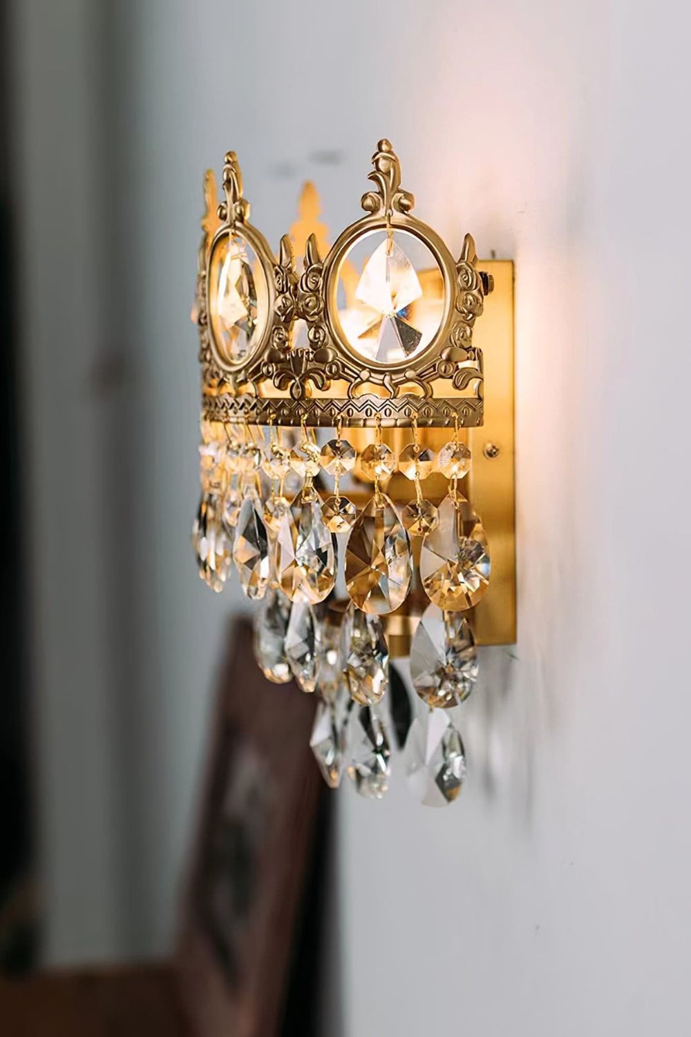 Vintage Crystal Sconce - SamuLighting